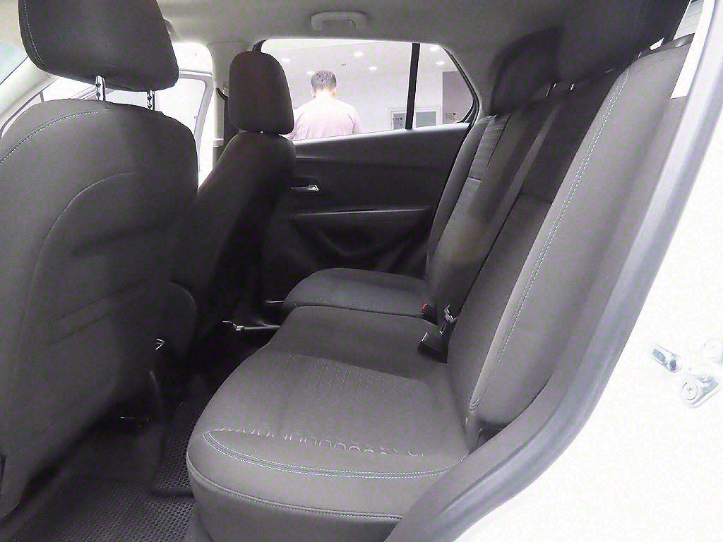 Chevrolet Trax 2015 Blanco - Importación desde Corea - HF Imports Iquique - Foto 9