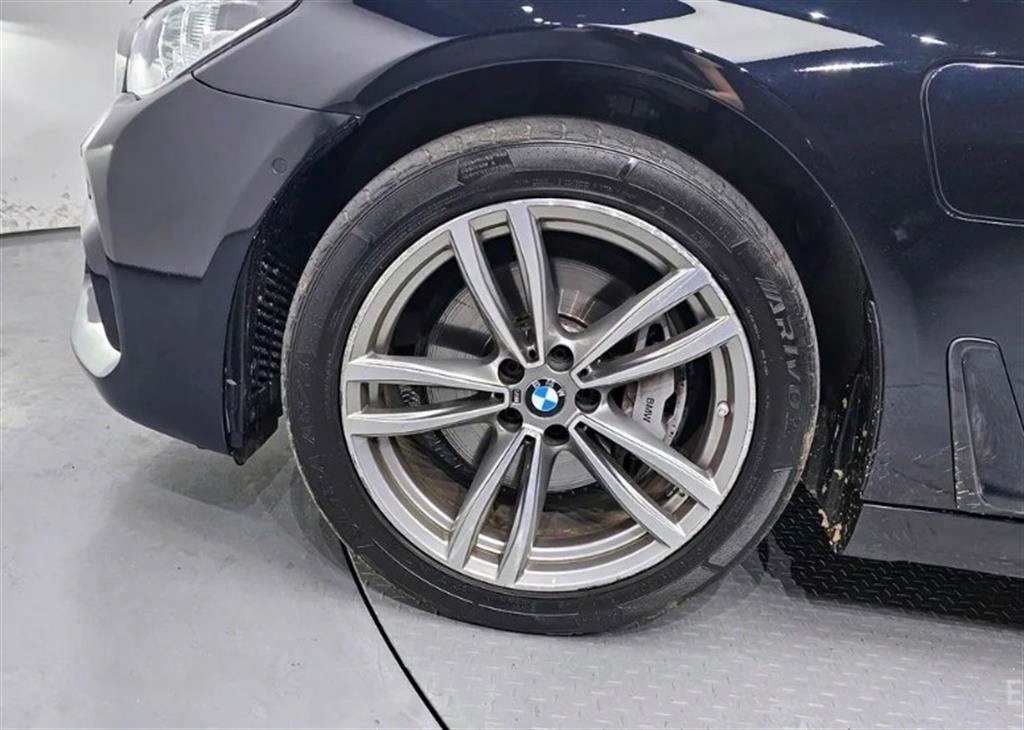 BMW 7 Series - Vista 11