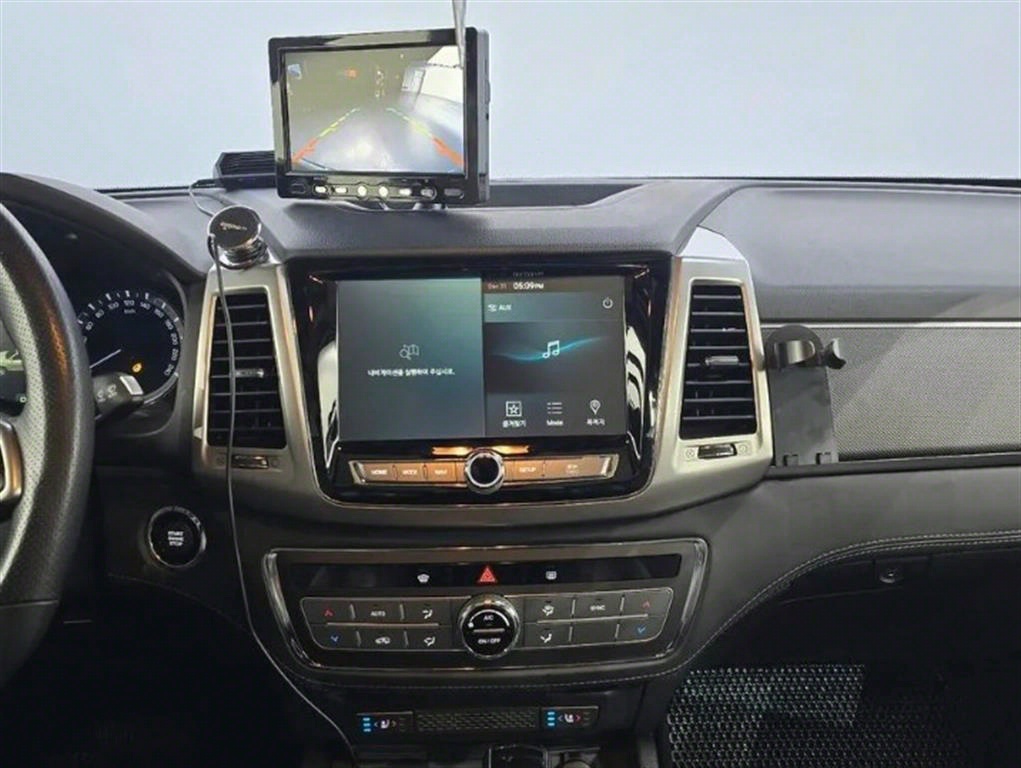 Ssangyong Rexton 2019 Gris - Importación desde Corea - HF Imports Iquique - Foto 14