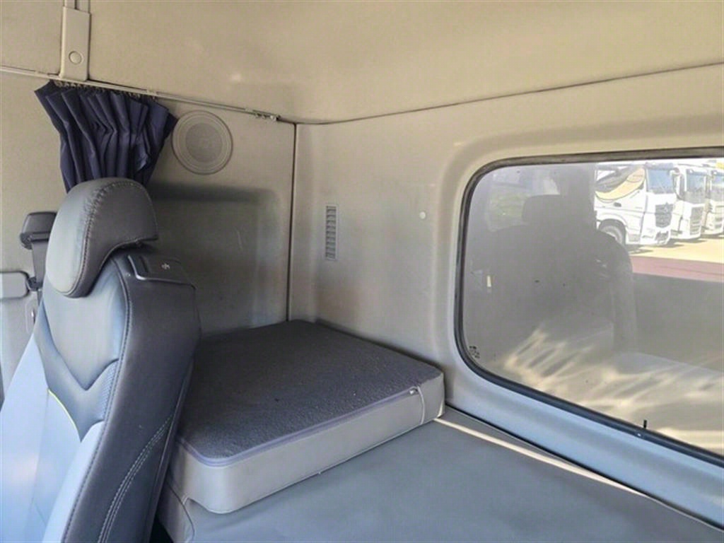 medium and large cargo truck 2021 Blanco - Importación desde Corea - HF Imports Iquique - Foto 14