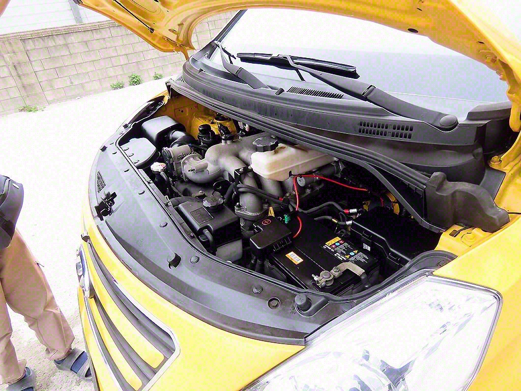 HYUNDAI Starex 2017 Amarillo - Importación desde Corea - HF Imports Iquique - Foto 18