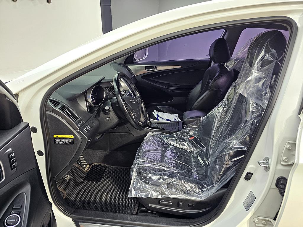 HYUNDAI Sonata - Vista 8