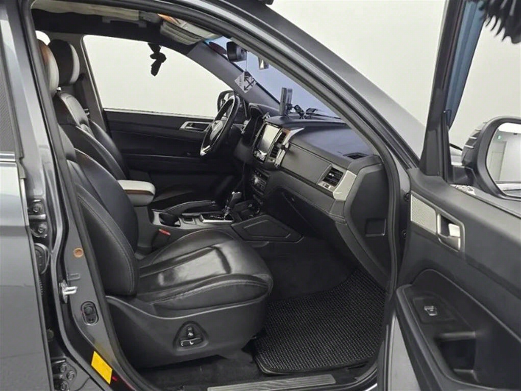 Ssangyong Rexton - Vista 11