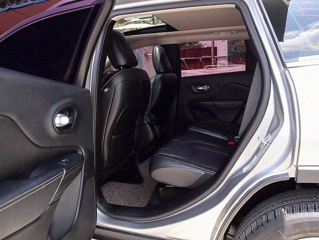 Jeep Cherokee 2016 Plateado - Importación desde Corea - HF Imports Iquique - Foto 7