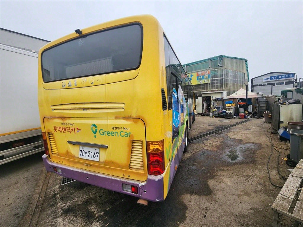 medium and large bus Medium Daewoo Bus - Vista 6