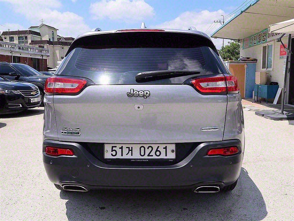 Jeep Cherokee - Vista 7