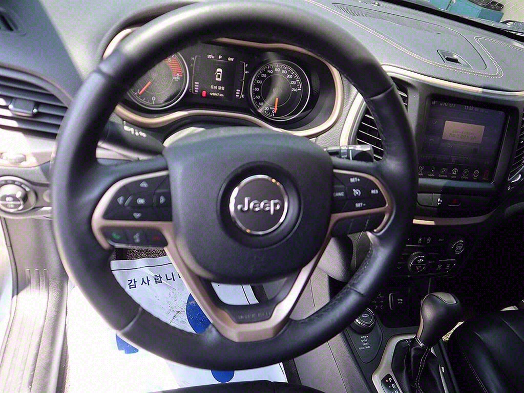 Jeep Cherokee 2016 Plateado - Importación desde Corea - HF Imports Iquique - Foto 8