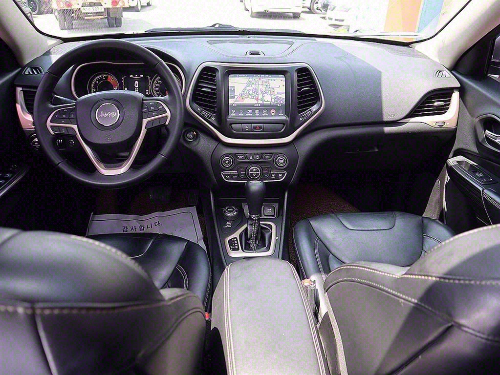 Jeep Cherokee - Vista 9