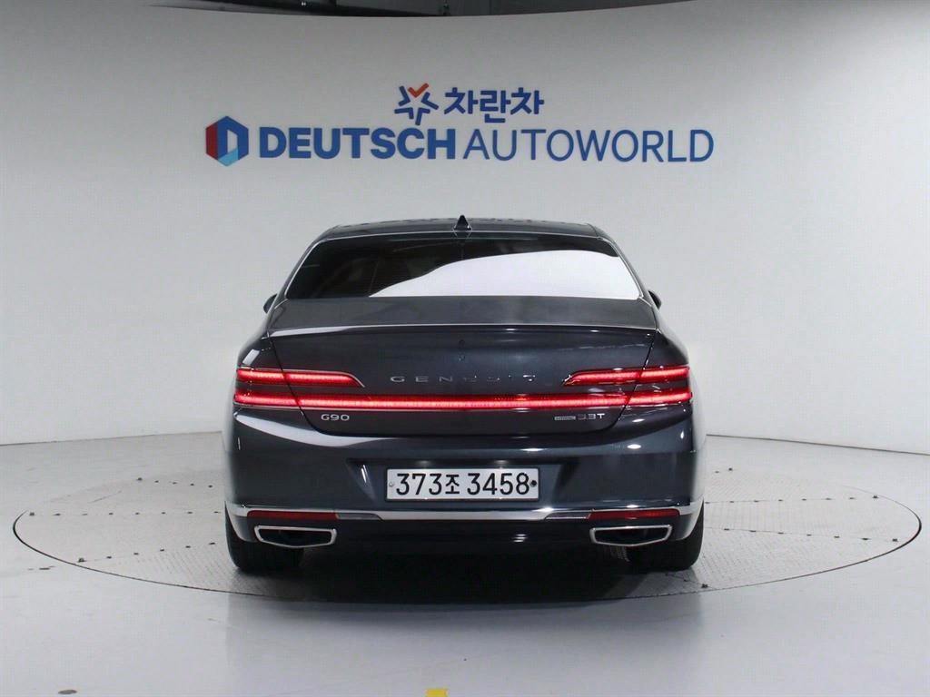 Genesis G90 - Vista 4