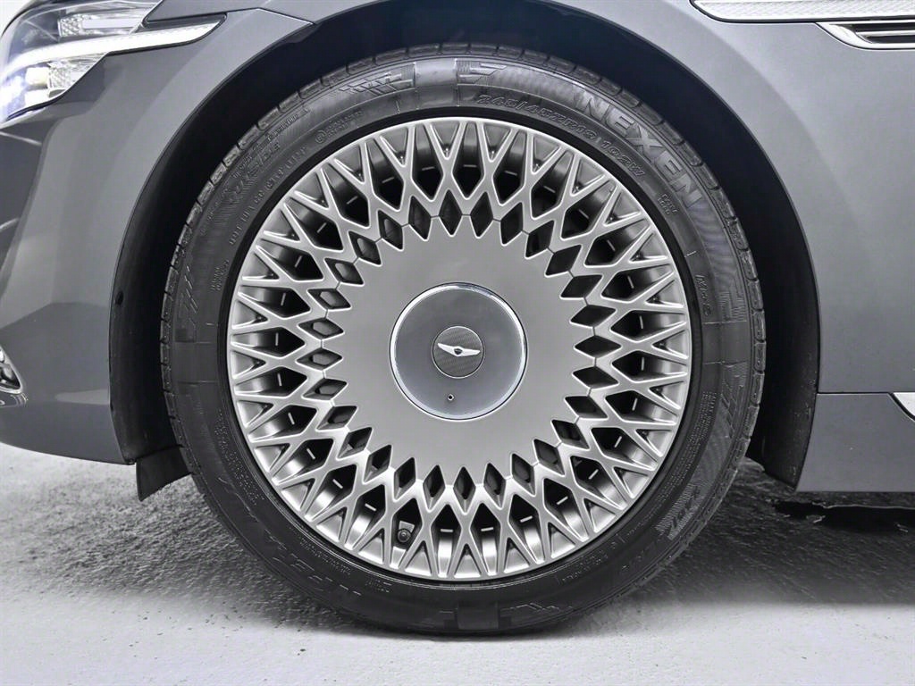 Genesis G90 - Vista 5