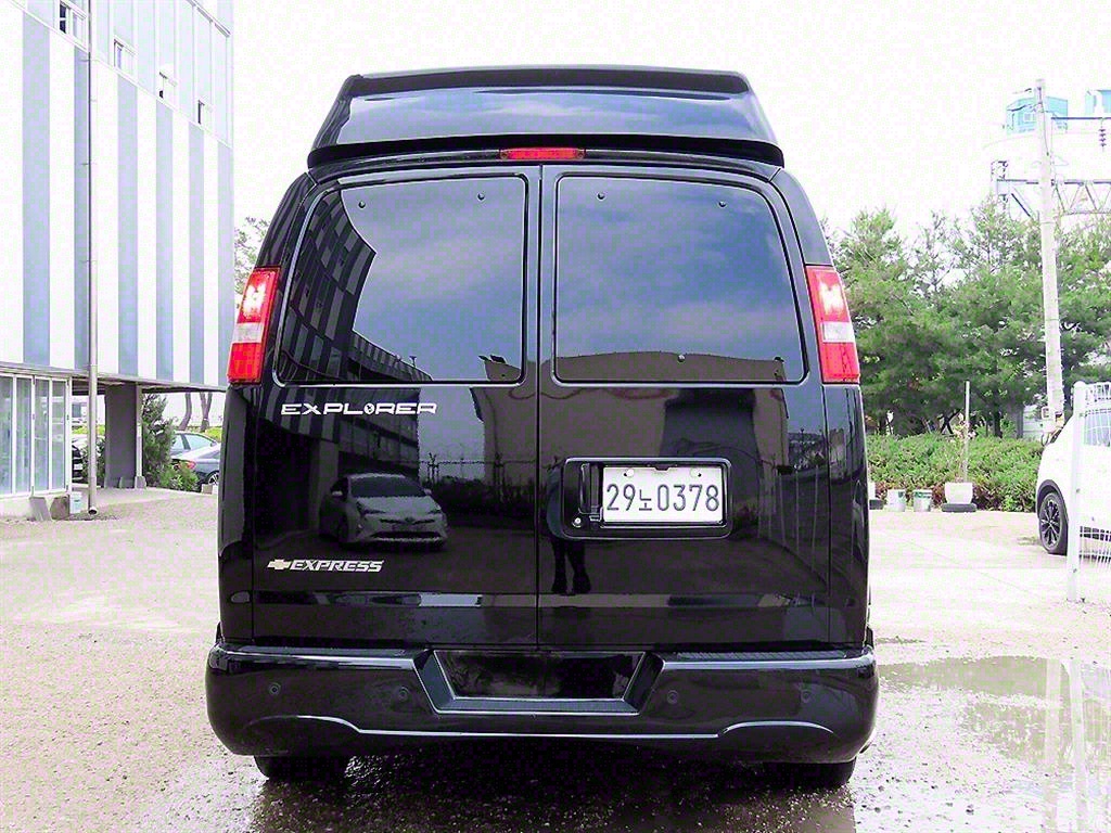 Chevrolet Express van - Vista 4