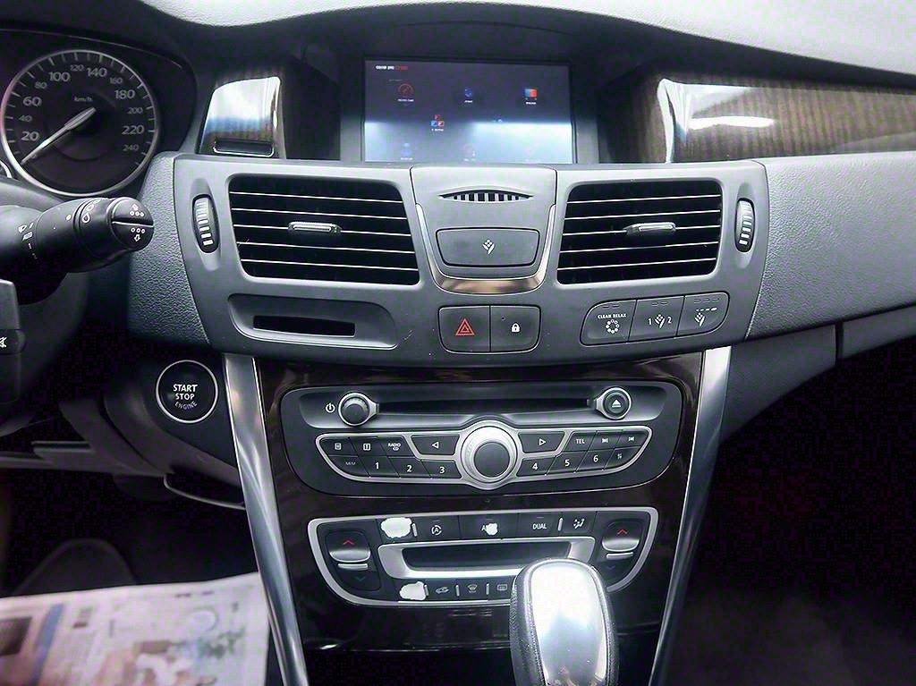 SAMSUNG SM5 2011 Blanco - Importación desde Corea - HF Imports Iquique - Foto 9