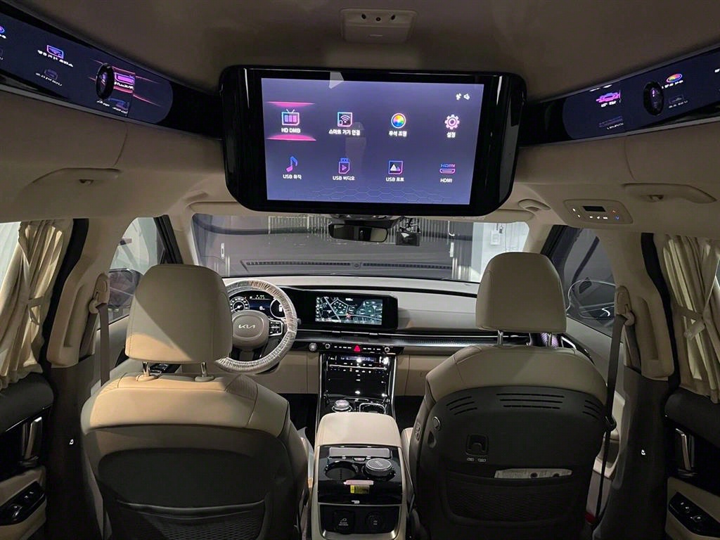 KIA Carnival - Vista 5