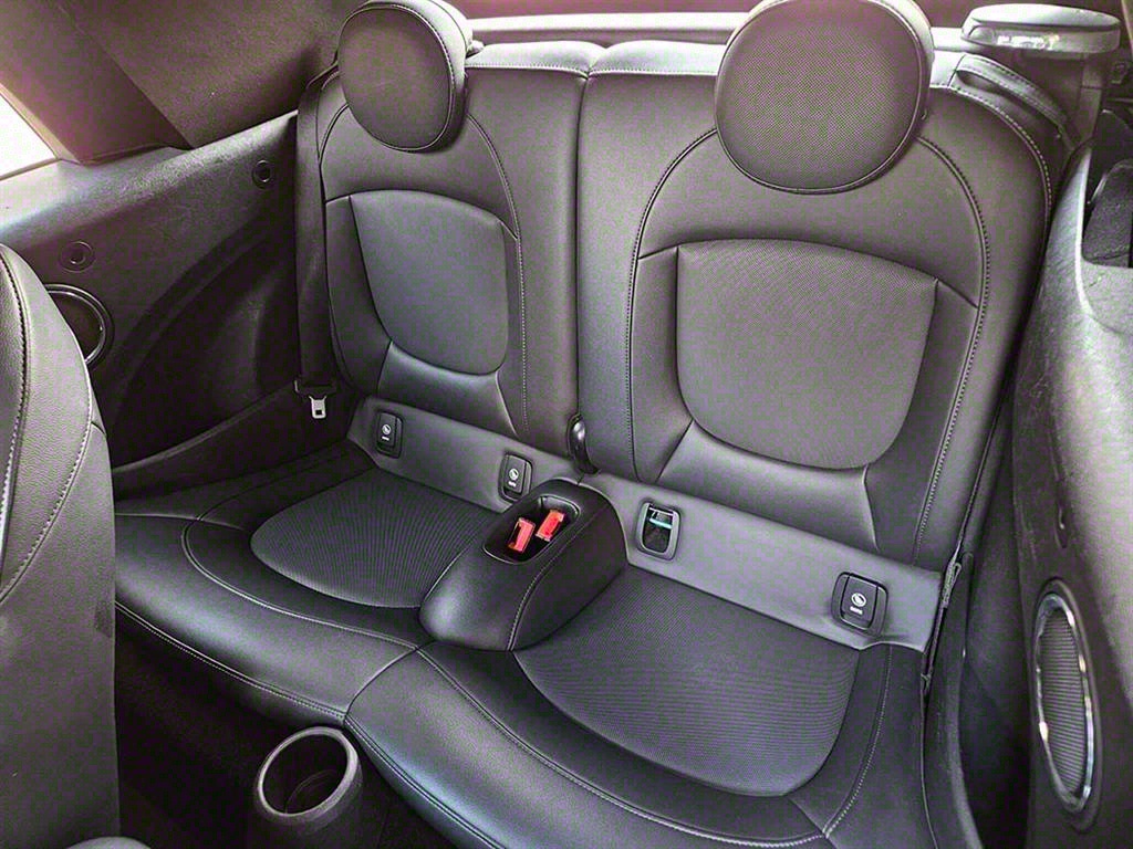 Mini Cooper Convertible - Vista 7