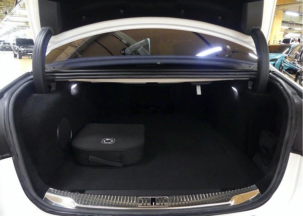 Mercedes Benz S Class - Vista 10