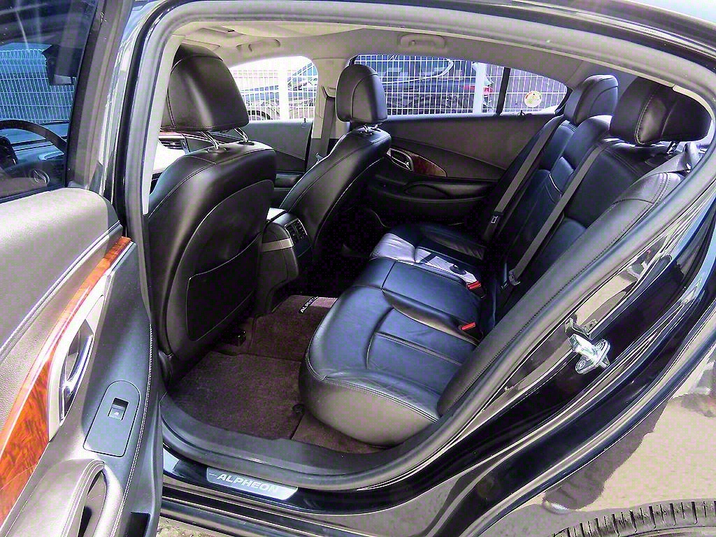 DAEWOO Alpheon - Vista 6