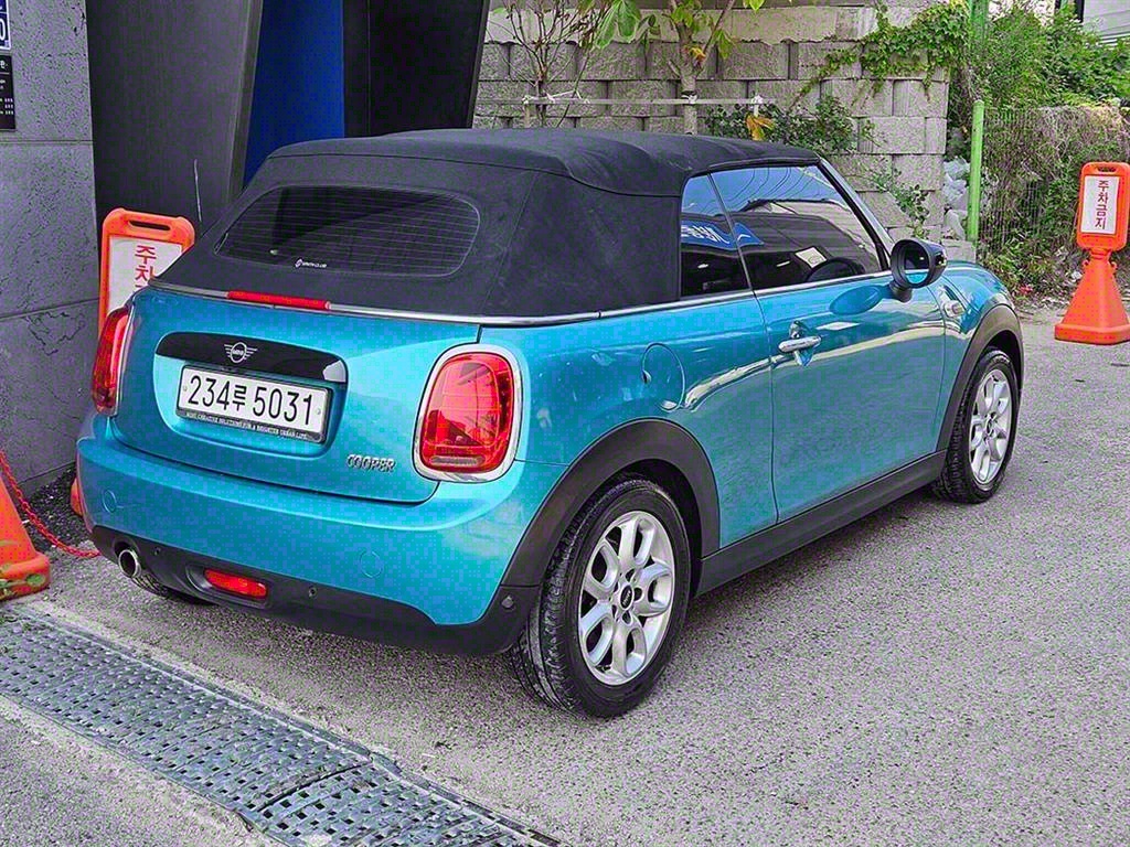 Mini Cooper Convertible - Vista 4