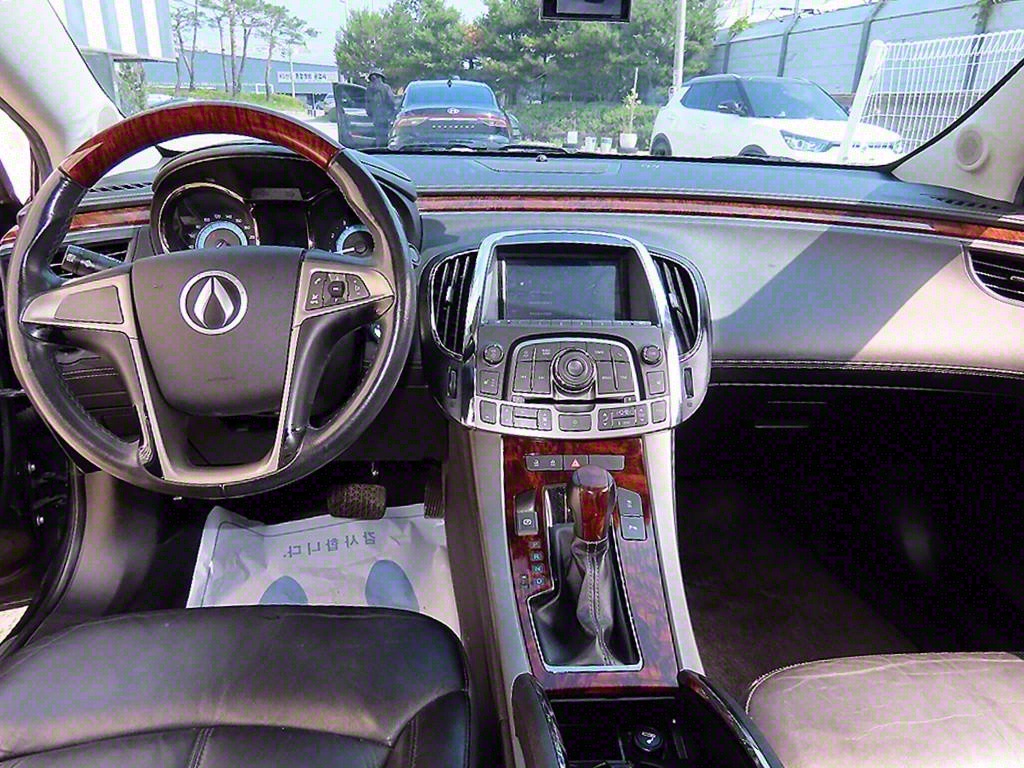 DAEWOO Alpheon - Vista 7