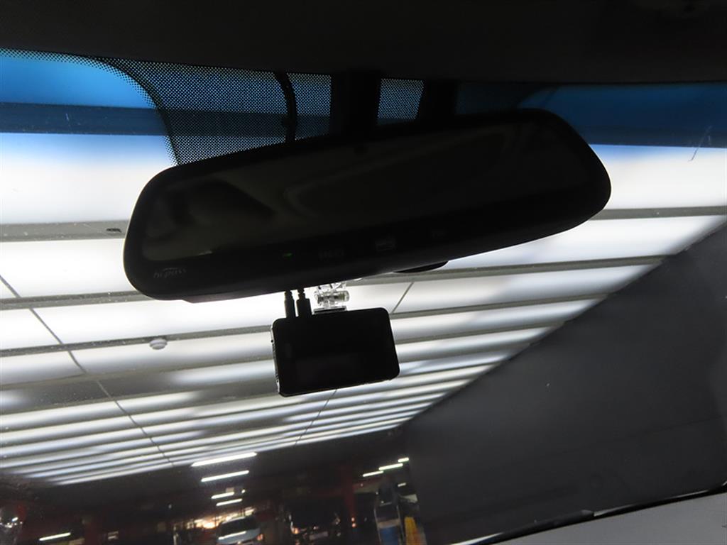 HYUNDAI Genesis - Vista 11