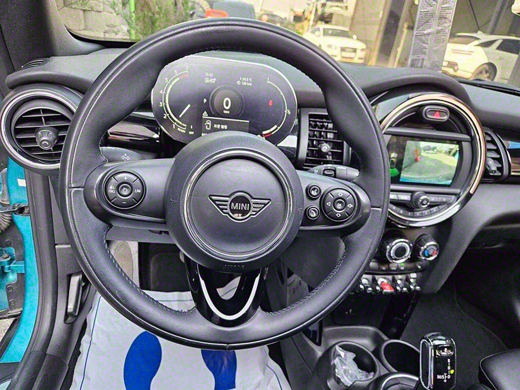 Mini Cooper Convertible - Vista 9