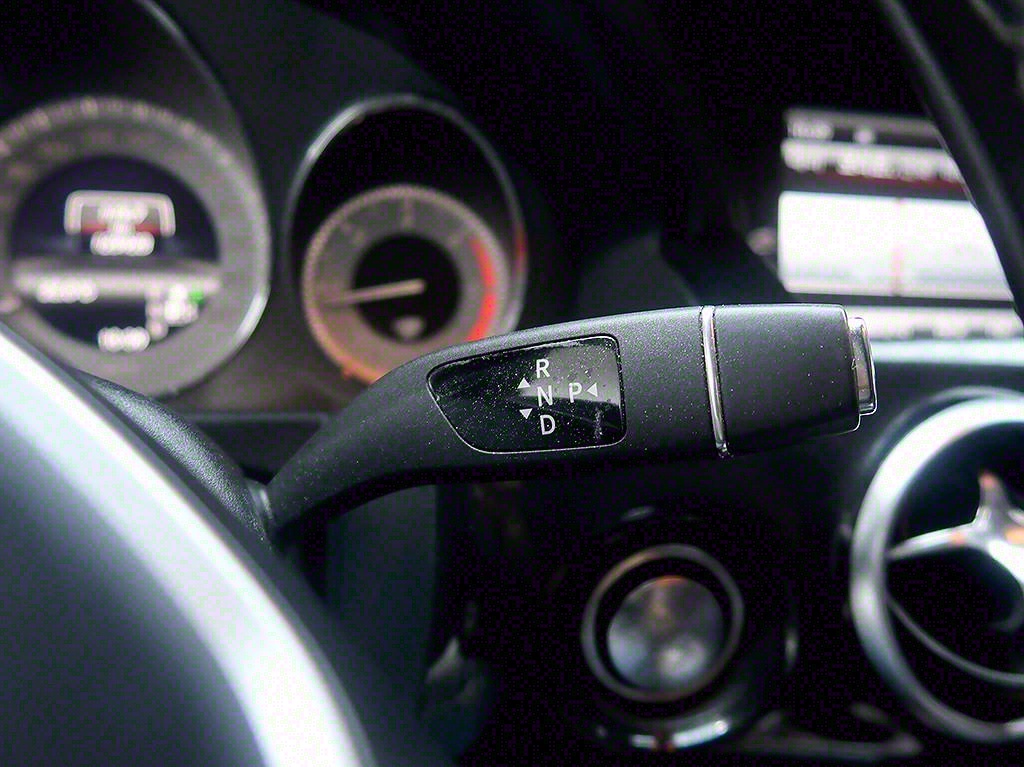 Mercedes Benz GLK Class 2013 Gris - Importación desde Corea - HF Imports Iquique - Foto 10