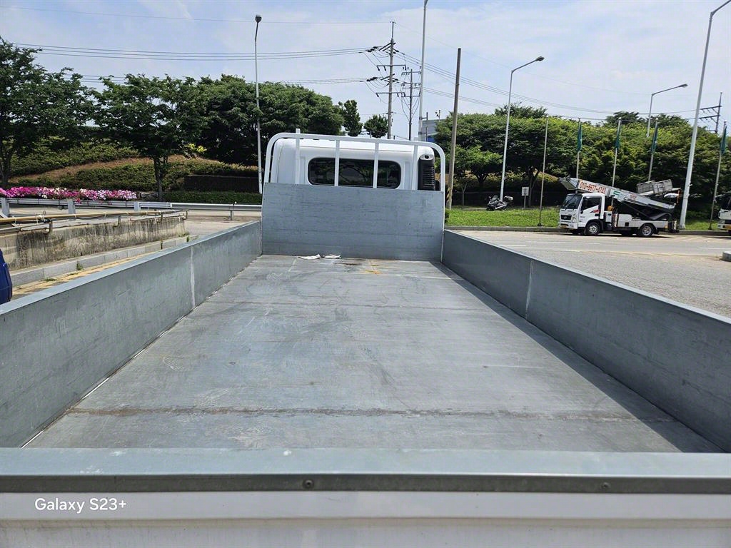 medium and large cargo Cargo - Vista 7