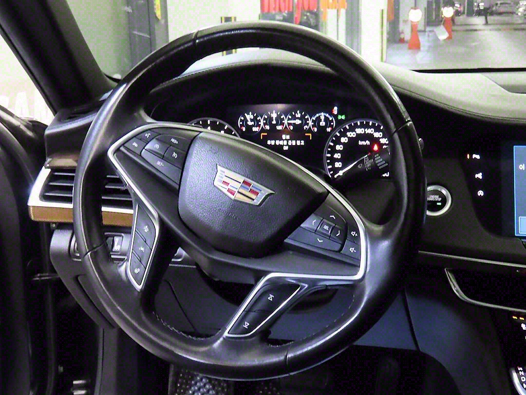 Cadillac CT6 - Vista 8