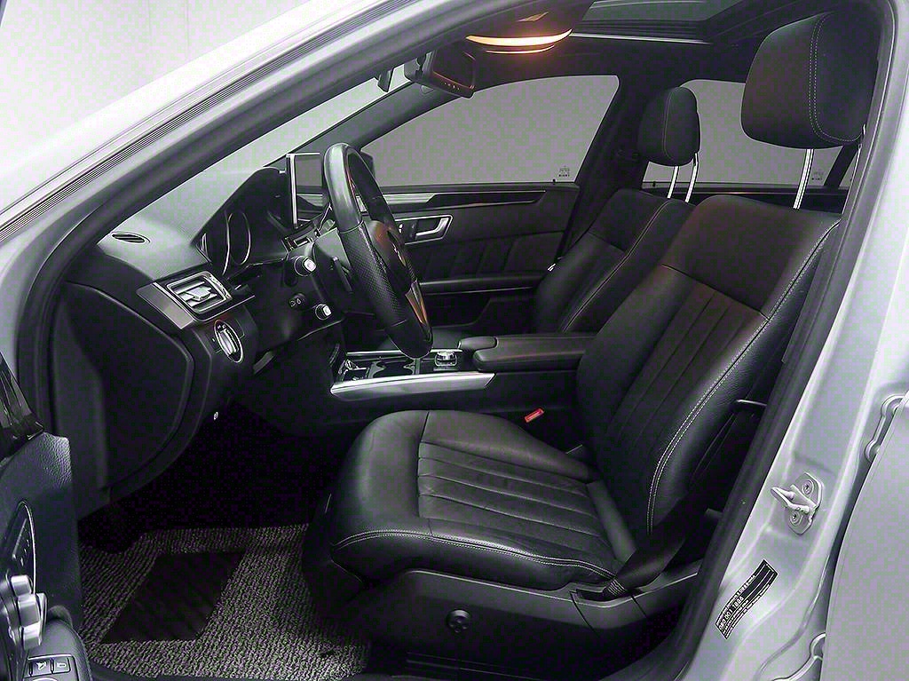 Mercedes Benz E class 2014 Gris - Importación desde Corea - HF Imports Iquique - Foto 11