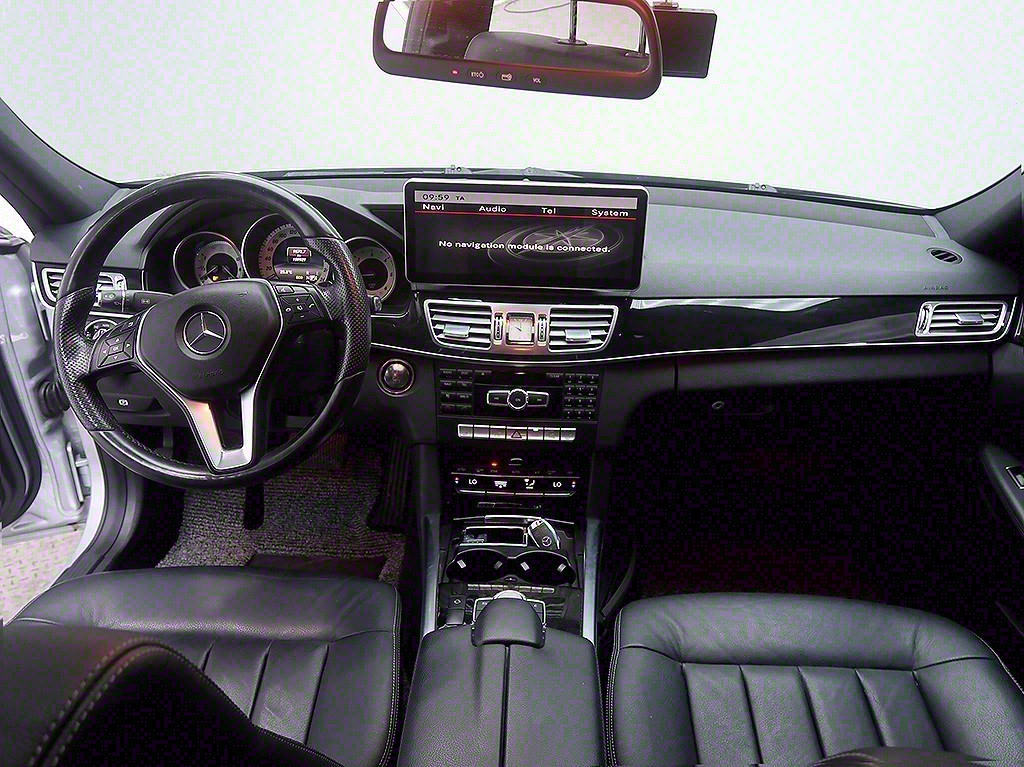 Mercedes Benz E class - Vista 9