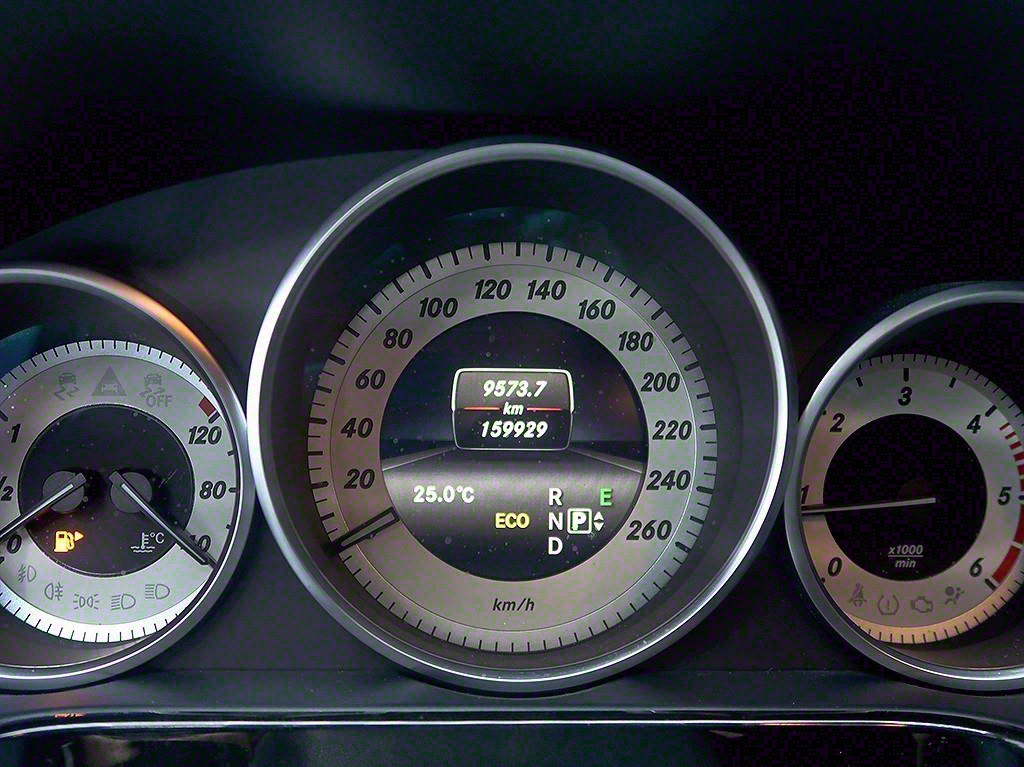 Mercedes Benz E class - Vista 11