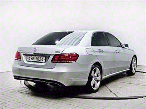 Mercedes Benz E class - Vista 8