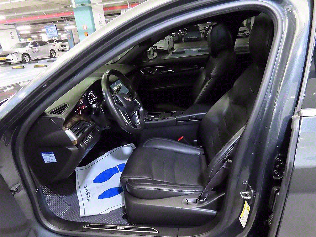 Cadillac CT6 - Vista 6