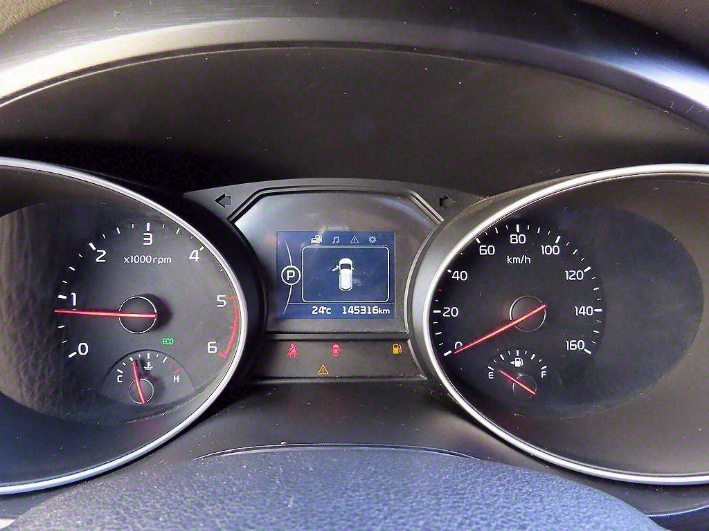 KIA Carnival - Vista 10