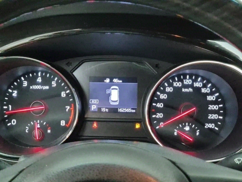 KIA Carnival - Vista 6