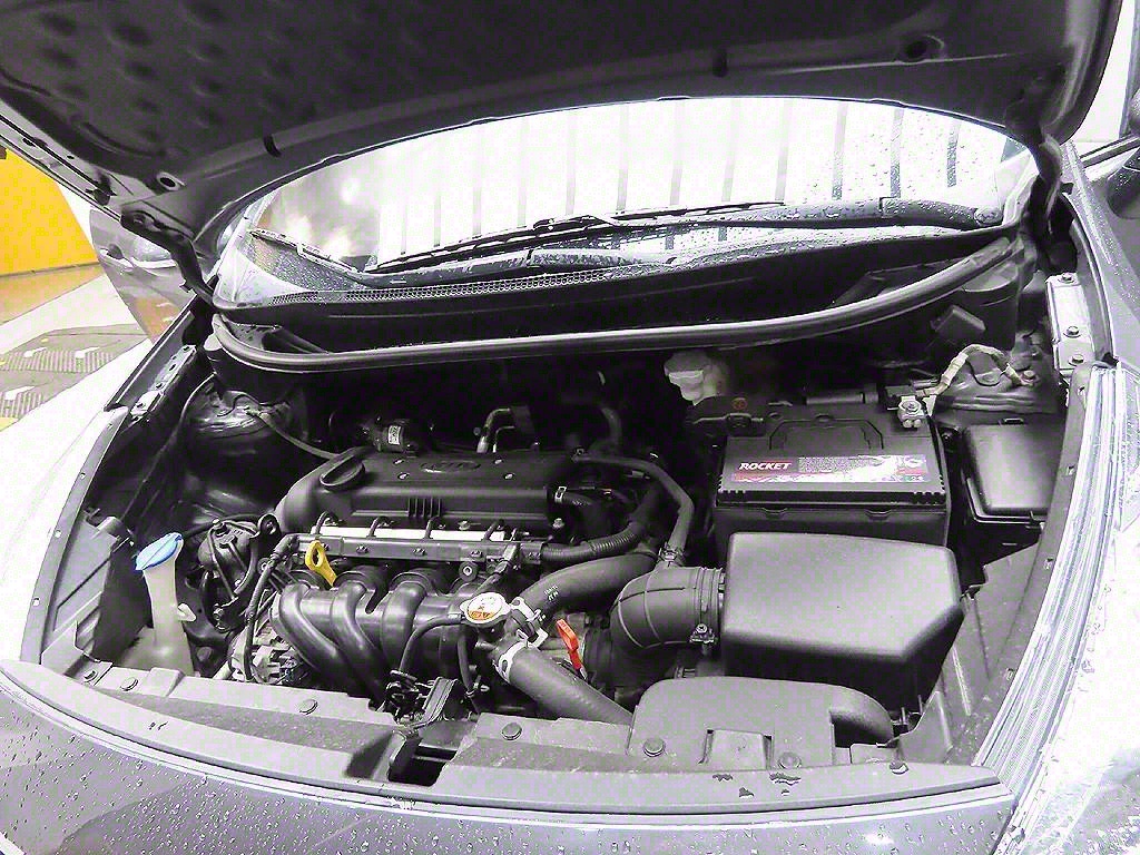 KIA Pride 2015 Gris - Importación desde Corea - HF Imports Iquique - Foto 8