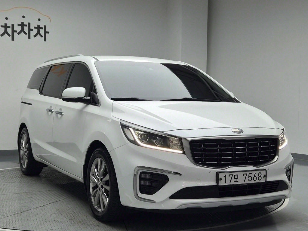 KIA Carnival - Vista 4