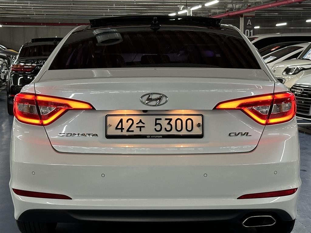 HYUNDAI Sonata - Vista 4