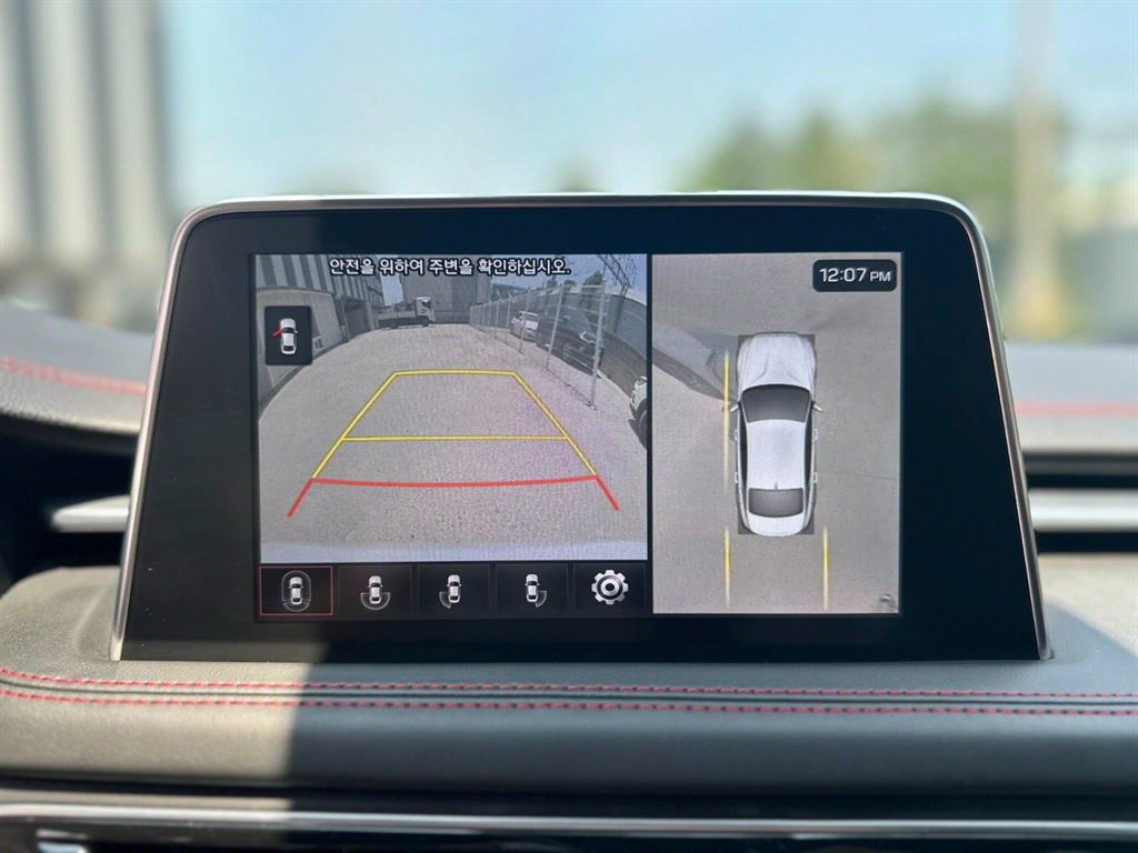 Genesis G70 - Vista 11