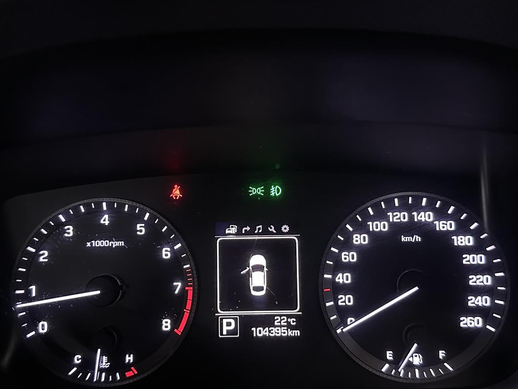 HYUNDAI Sonata - Vista 12