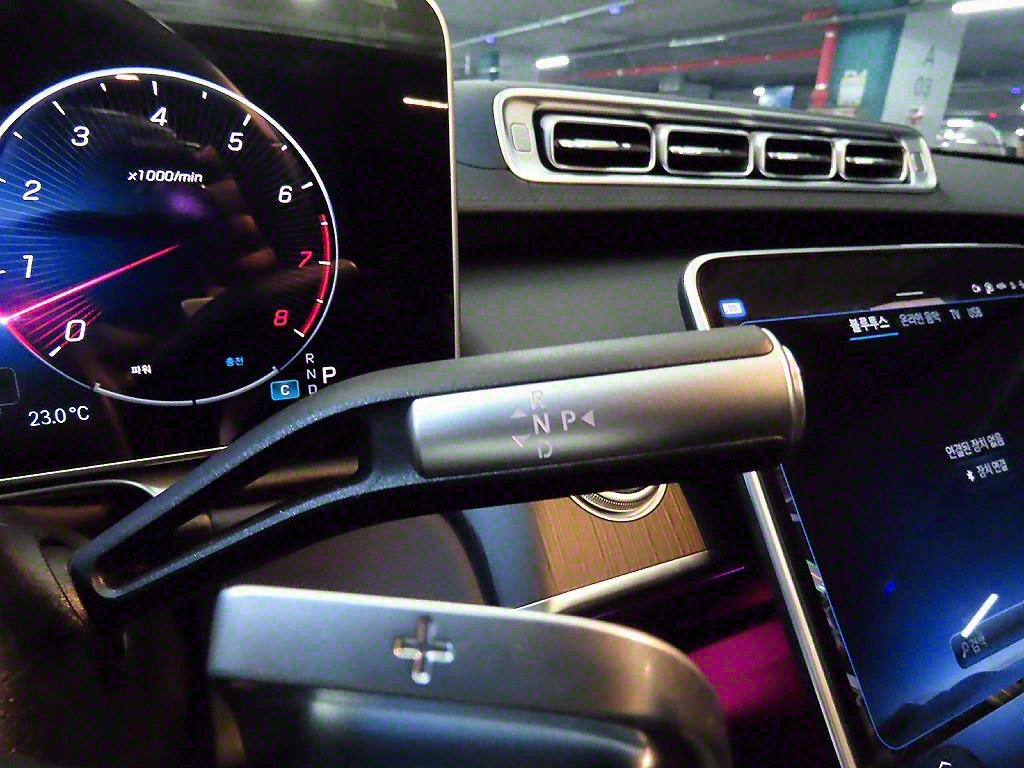 Mercedes Benz S Class - Vista 12