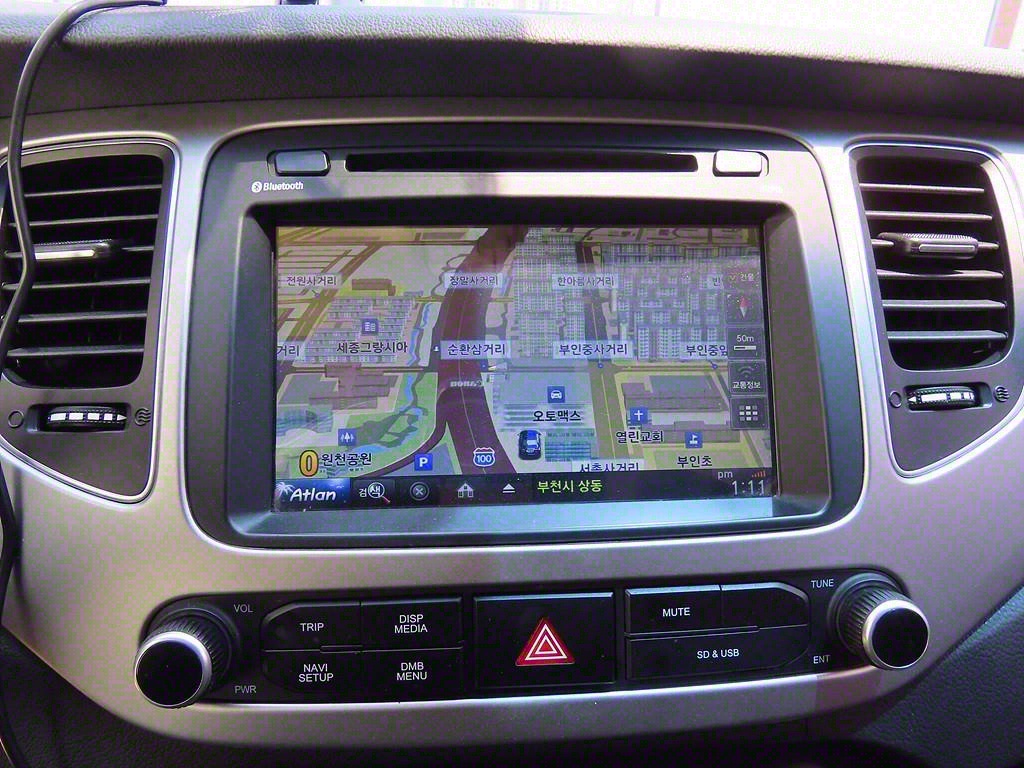 KIA Carens - Vista 12