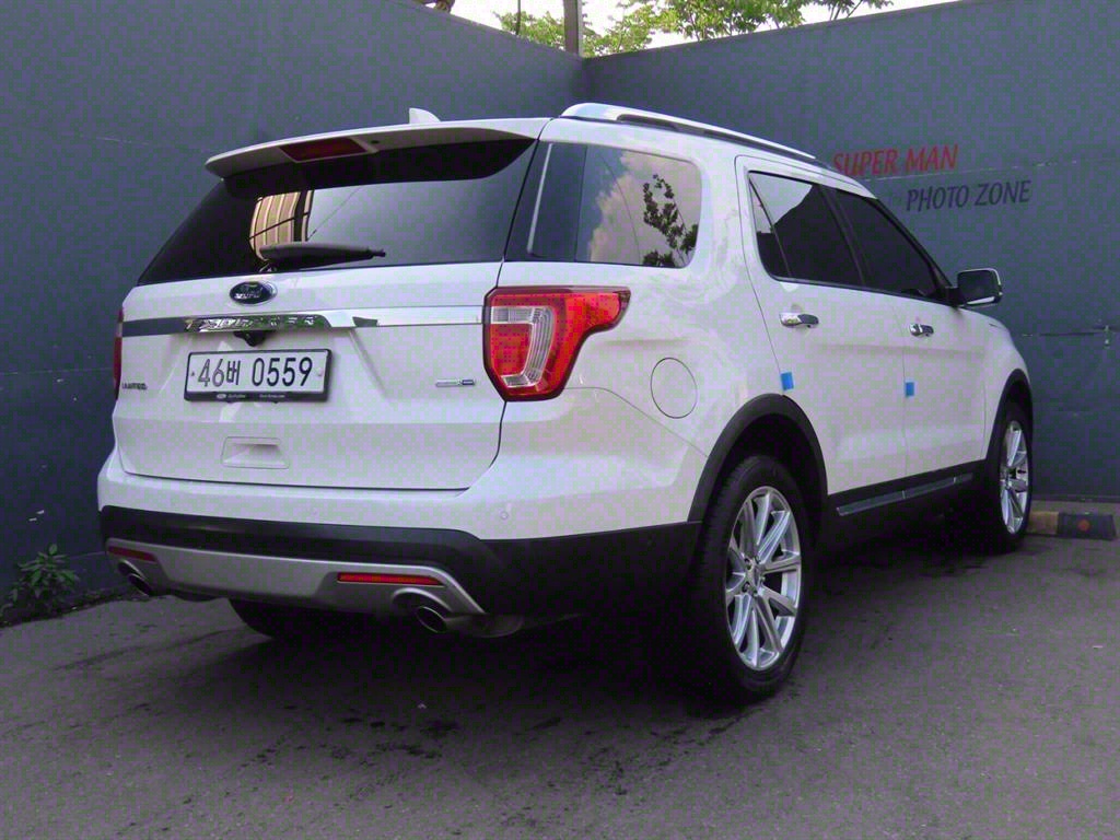 Ford Explorer - Vista 7