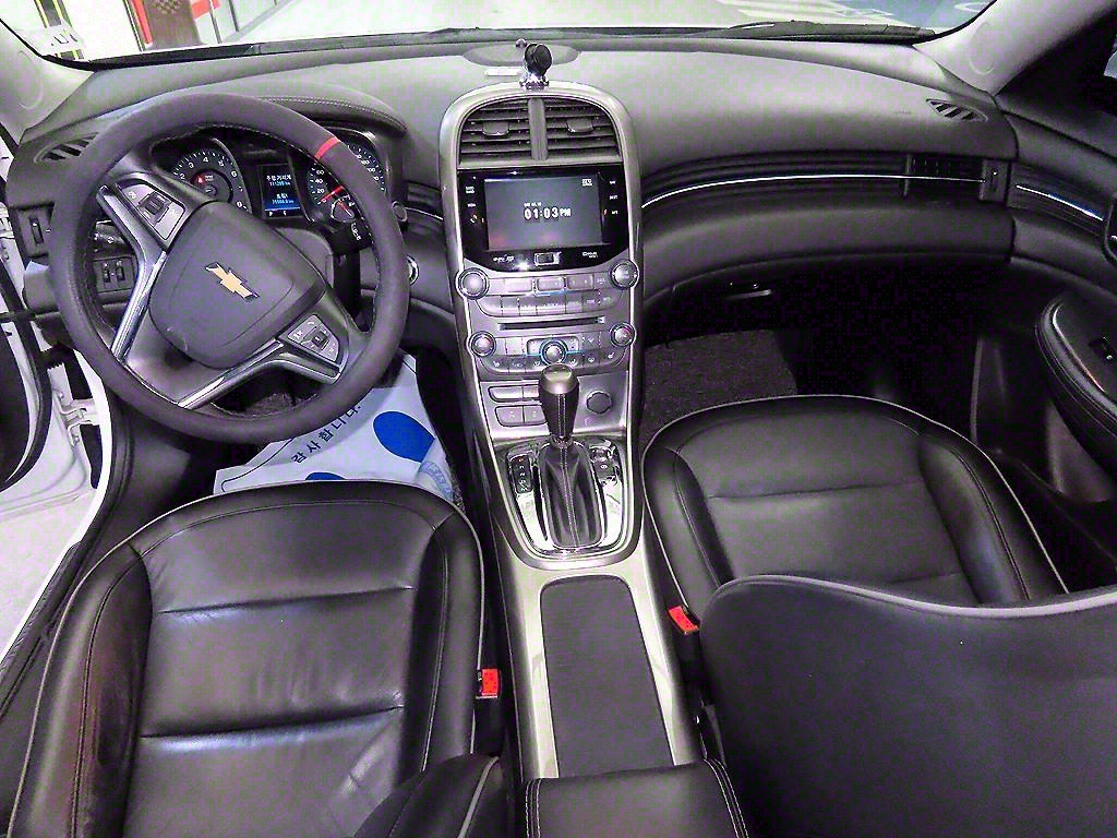 Chevrolet Malibu - Vista 10