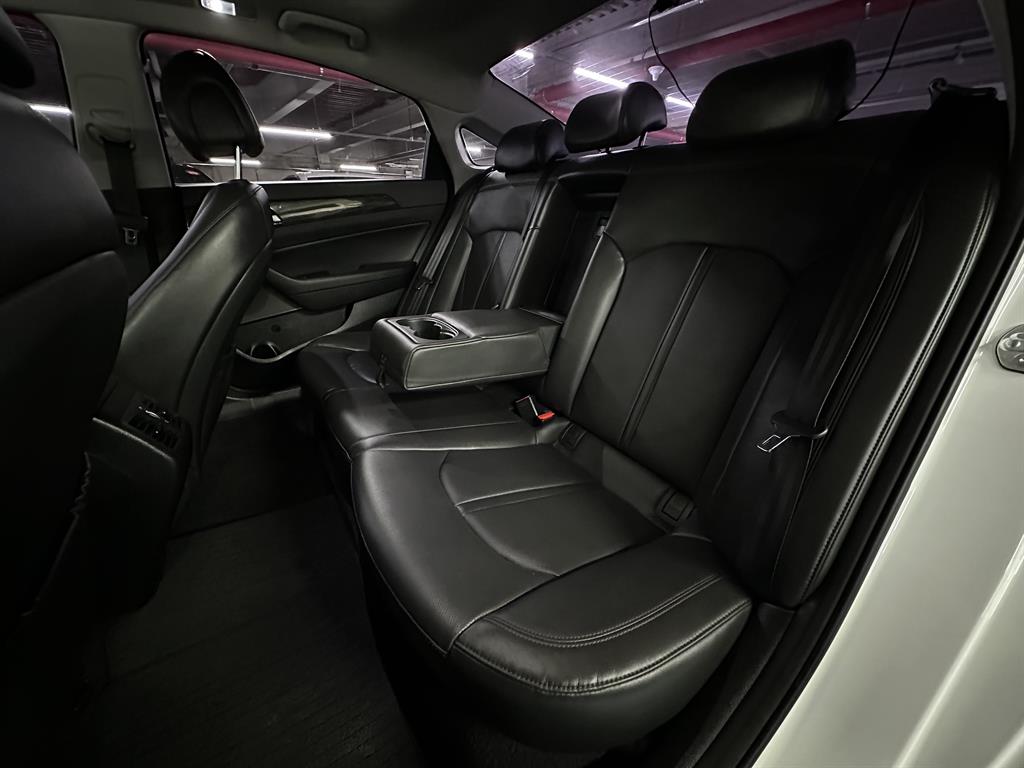 HYUNDAI Sonata - Vista 7