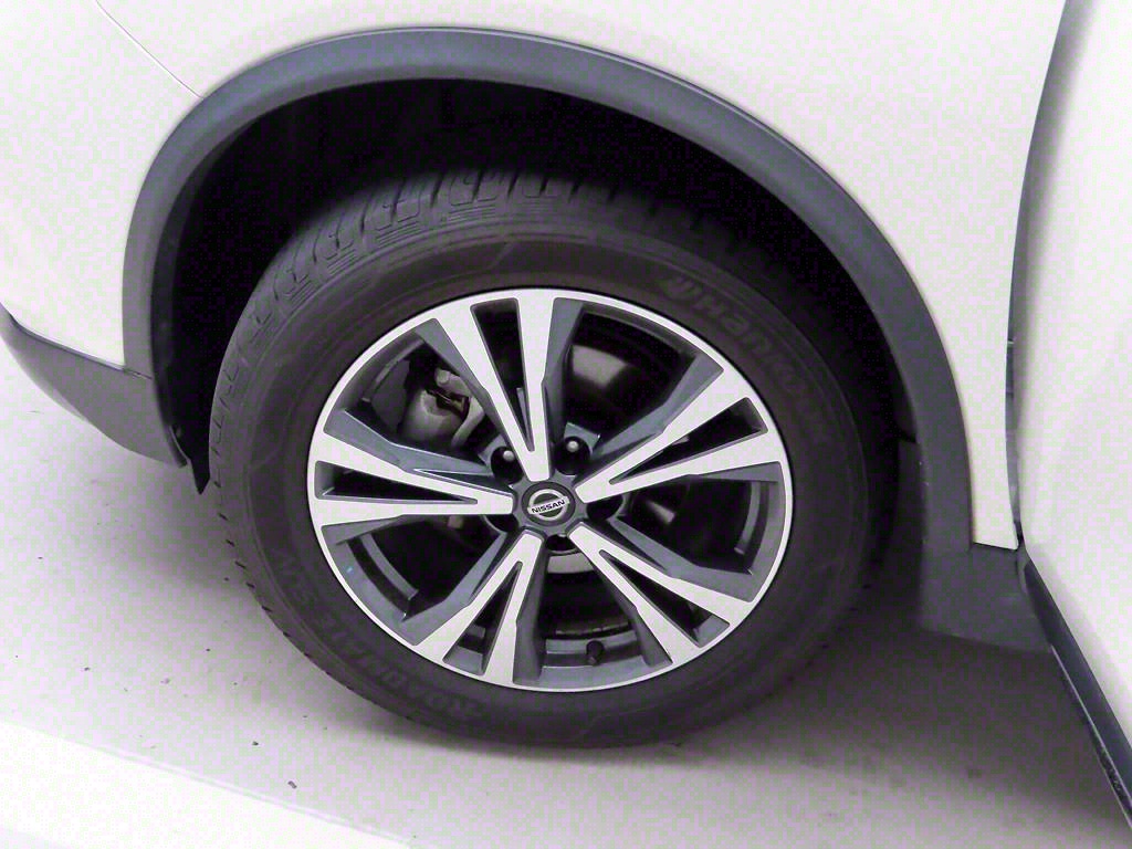 Nissan Extrail - Vista 5