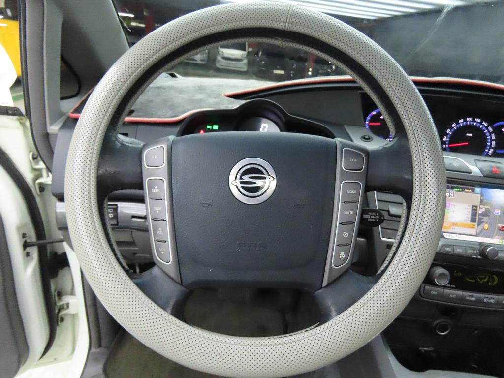 Ssangyong Korando - Vista 8