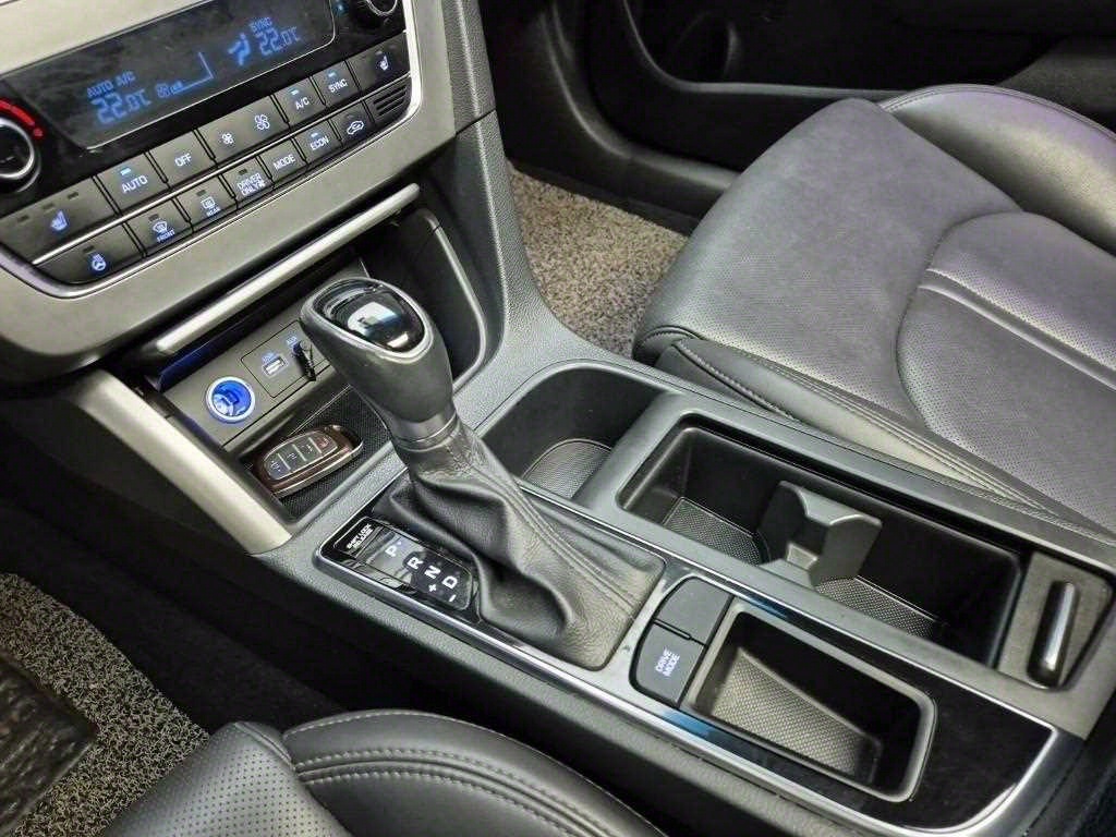 HYUNDAI Sonata - Vista 8