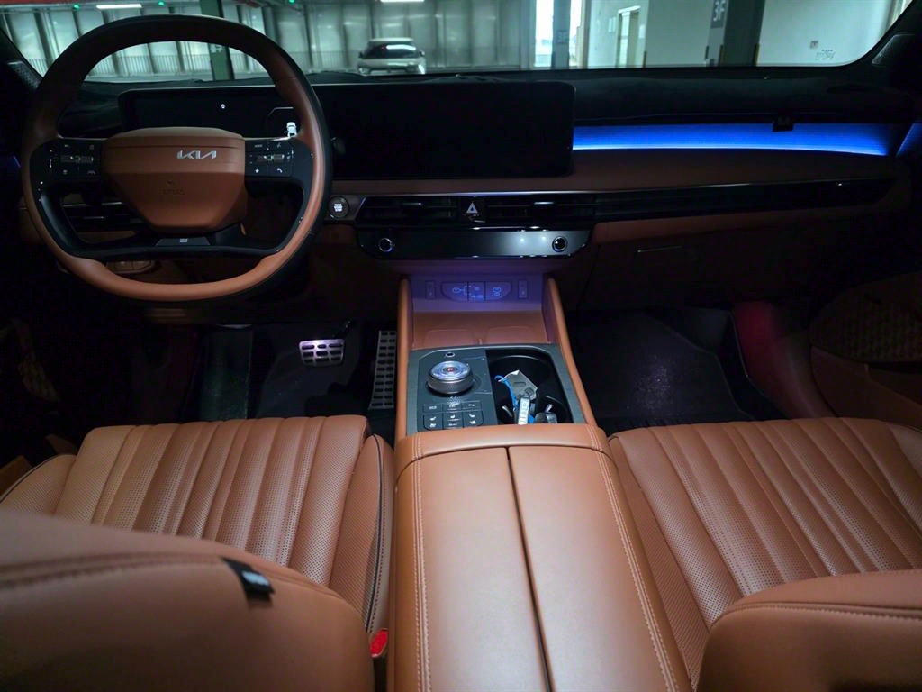 KIA K8 - Vista 12