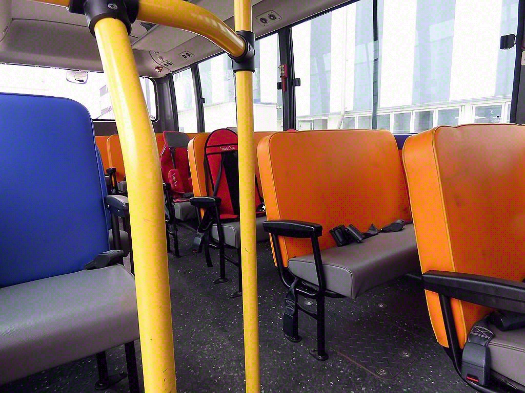 medium and large bus Hyundai bus - Vista 7