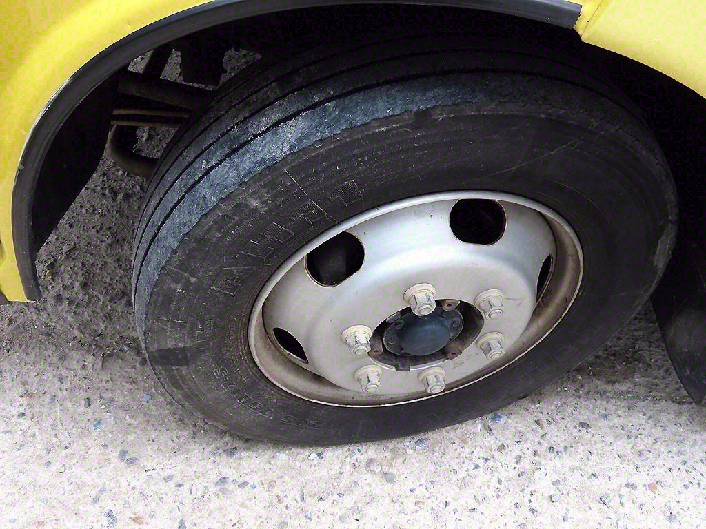 medium and large bus Hyundai bus 2015 Amarillo - Importación desde Corea - HF Imports Iquique - Foto 19